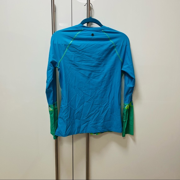 NWOT prAna Rash Guard Green and Turquoise Medium - Picture 4 of 4